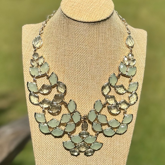 Kendra Scott Nell Bib Statement Necklace – Mint & Champagne Glass, Gold Finish - Picture 5 of 7